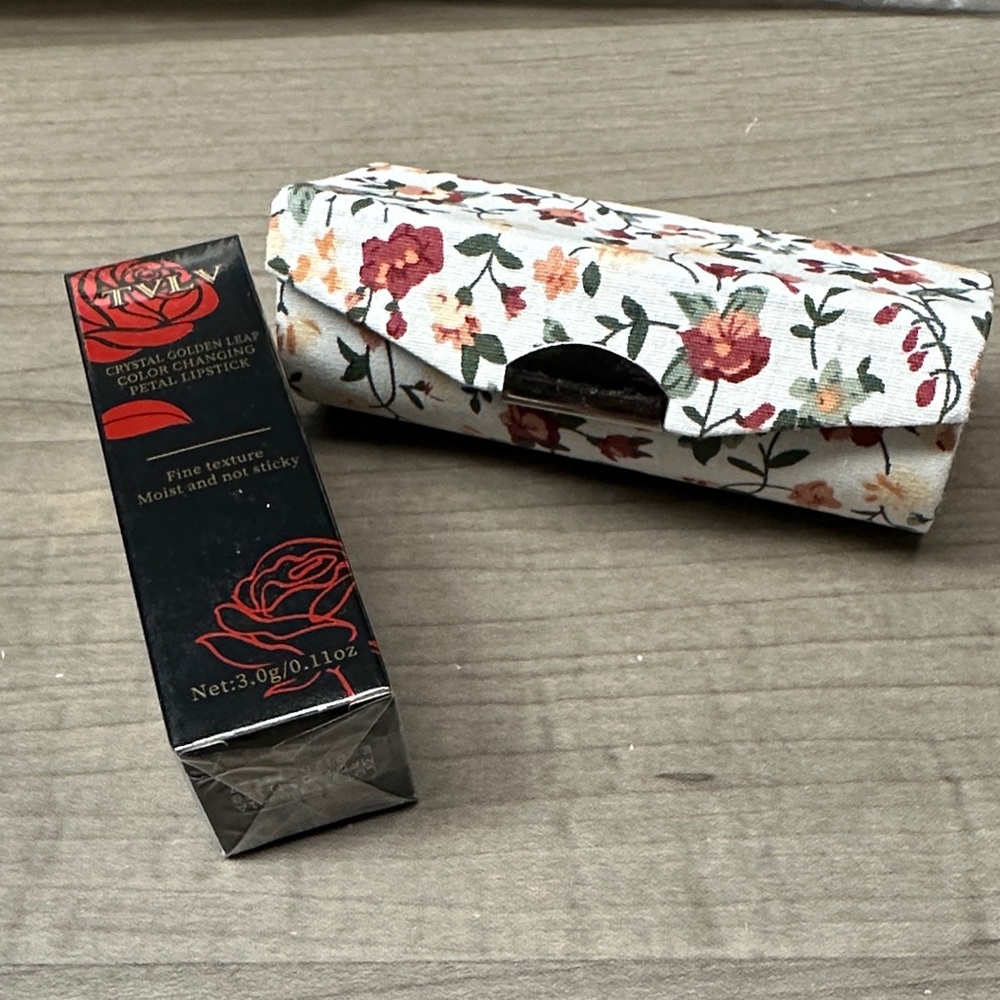 LAST 1! Floral Case & Lipstick - PH color changing lipstick. 🆕 - Picture 2 of 5